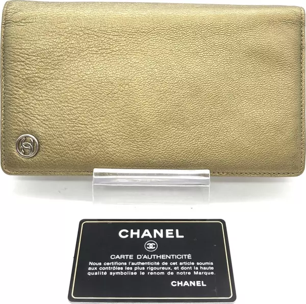 Gold Tone Caviar Leather Bifold Wallet