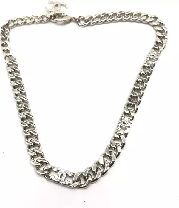 Silver Tone Curb Chain Link Necklace