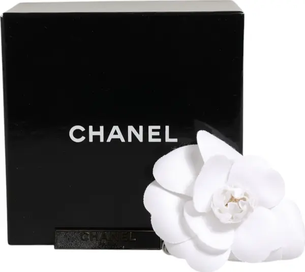 White flower Brooch