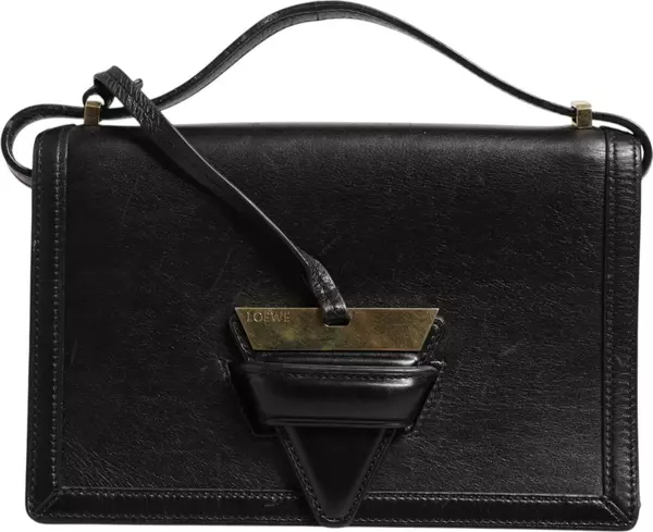 Barcelona Medium Leather Shoulder Bag