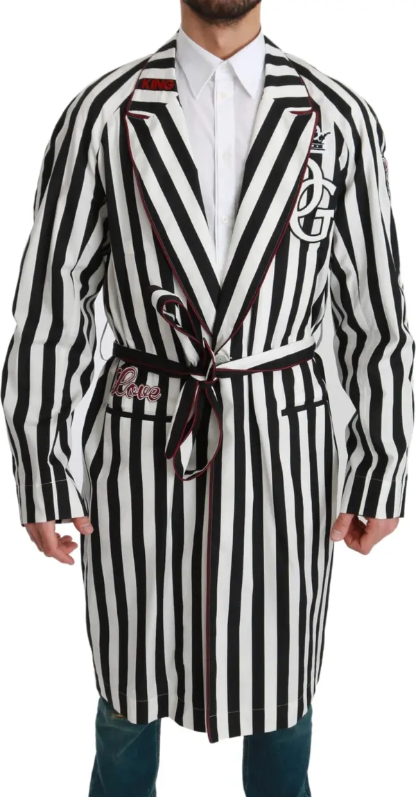 Black Coat Nightgown  White Cotton Robe