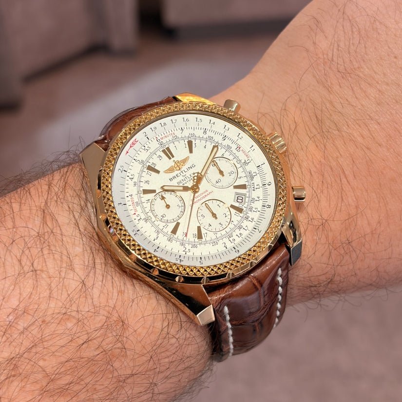 Breitling Bentley Motors 18K Yellow Gold K2536212/C555 Box & Book