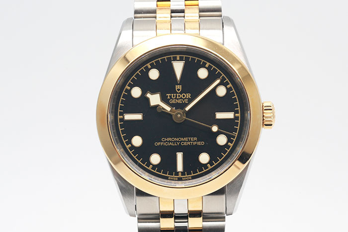 Tudor 帝舵 BLACK BAY 79603 18K黃金及鋼 黑色面盤夜光時標 自動上鍊 2026.03未使用品 31mm