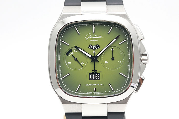 Glashutte 格拉蘇蒂 復古系列 1-37-02-09-02-63 電視機造型錶殼 墨玉綠色面盤大日期顯示 計時累計功能 2022.10台灣保單 40*40mm