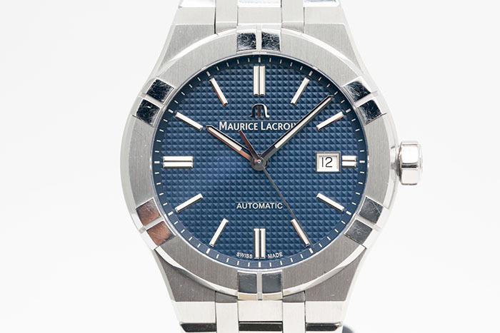 MAURICE LACROIX 艾美 Aikon系列 AI6008-SS002-430-1 鋼製一體式鍊帶 藍色面盤 2025.02台灣保單 42mm