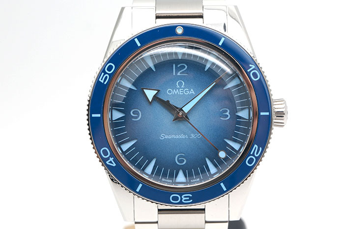 Omega 歐米茄 Seamaster 海馬300系列 23430412103002 夏日藍色面盤海神紀念底蓋 2023.09台灣保單品像如新 41mm